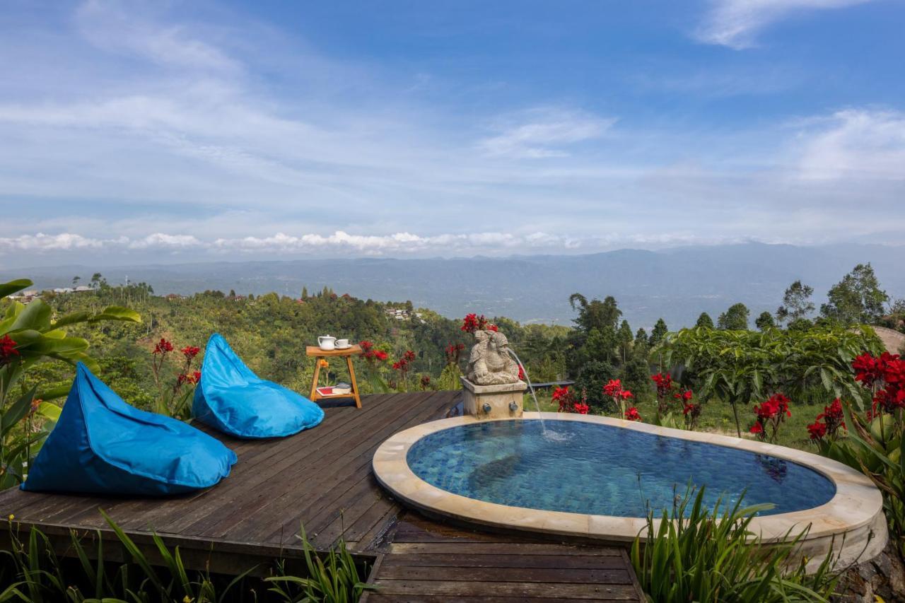 Munduk Tentrem Resort Экстерьер фото