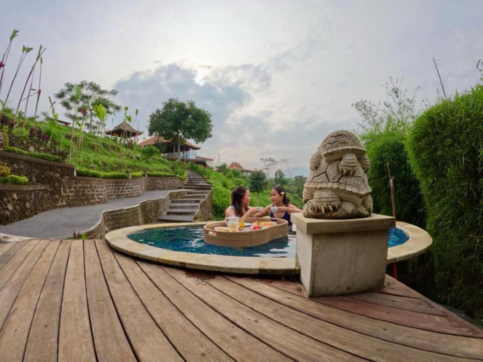 Munduk Tentrem Resort Экстерьер фото